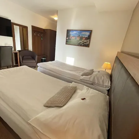 Hotel U Kvapilu 4*