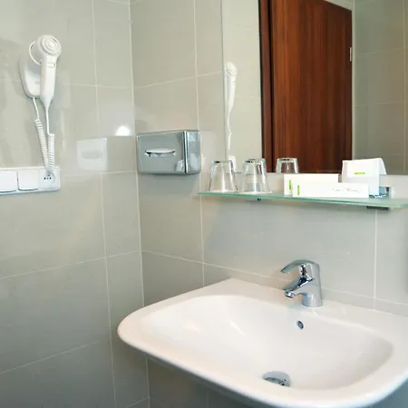U Kvapilu Hotel 4*
