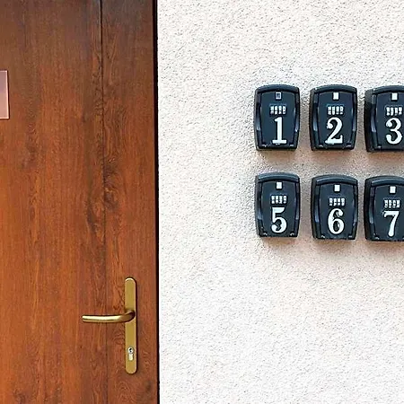 U Kvapilu Hotel 4*